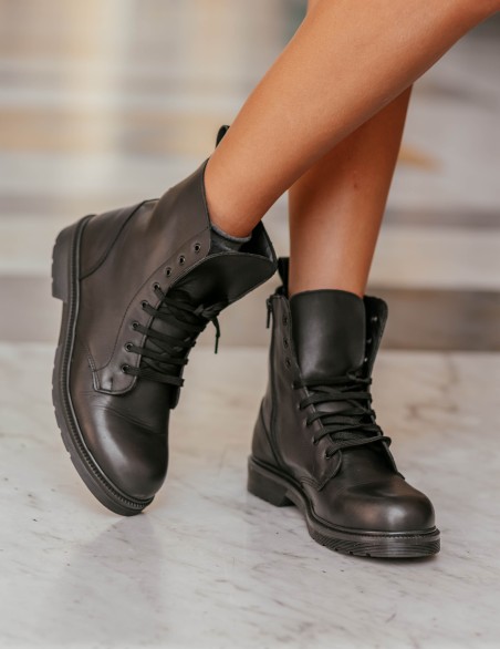 ONLY SCARPE  STIVALI...