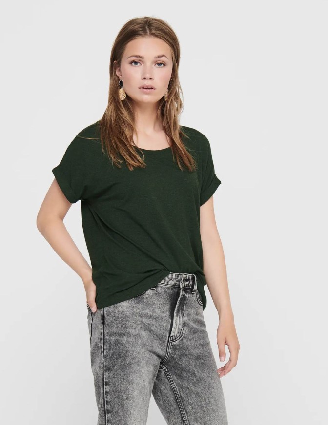 ONLY TSHIRT  OVER