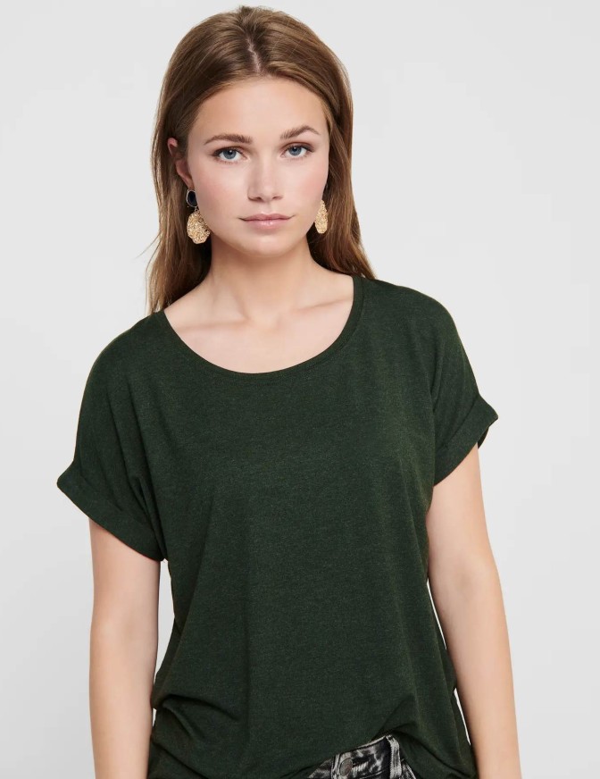 ONLY TSHIRT  OVER