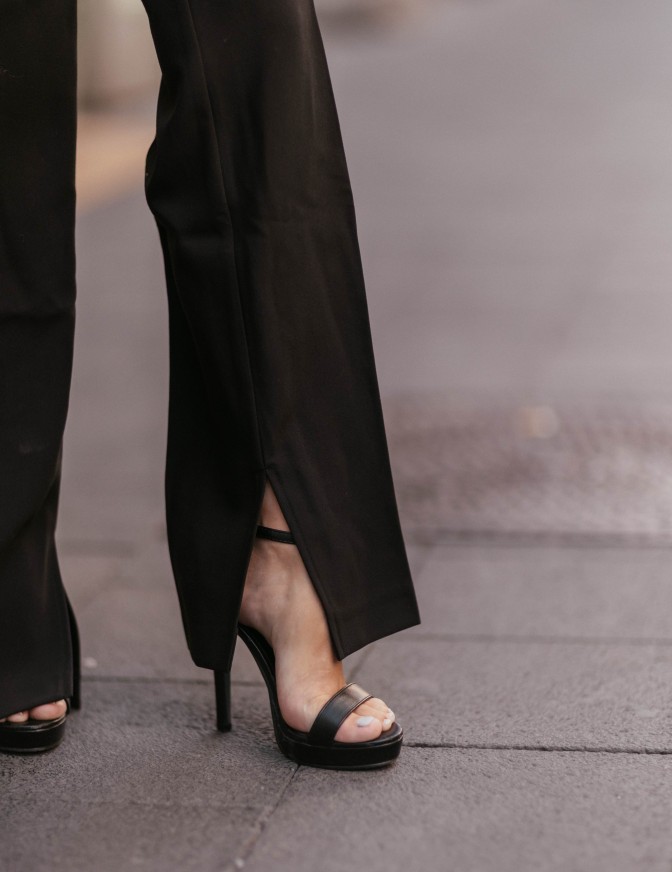 ONLY PANTALONI  SPACCHI GIÙ