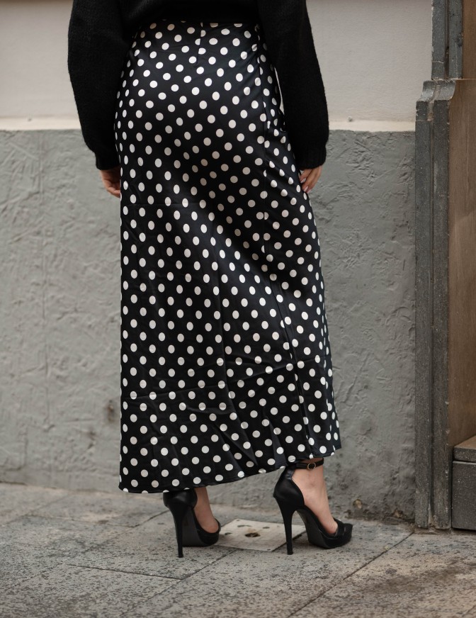 ONLY GONNA  LUNGA POIS