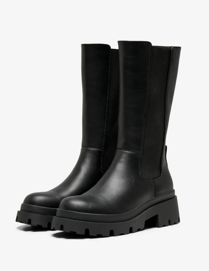 ONLY SCARPE  STIVALI...