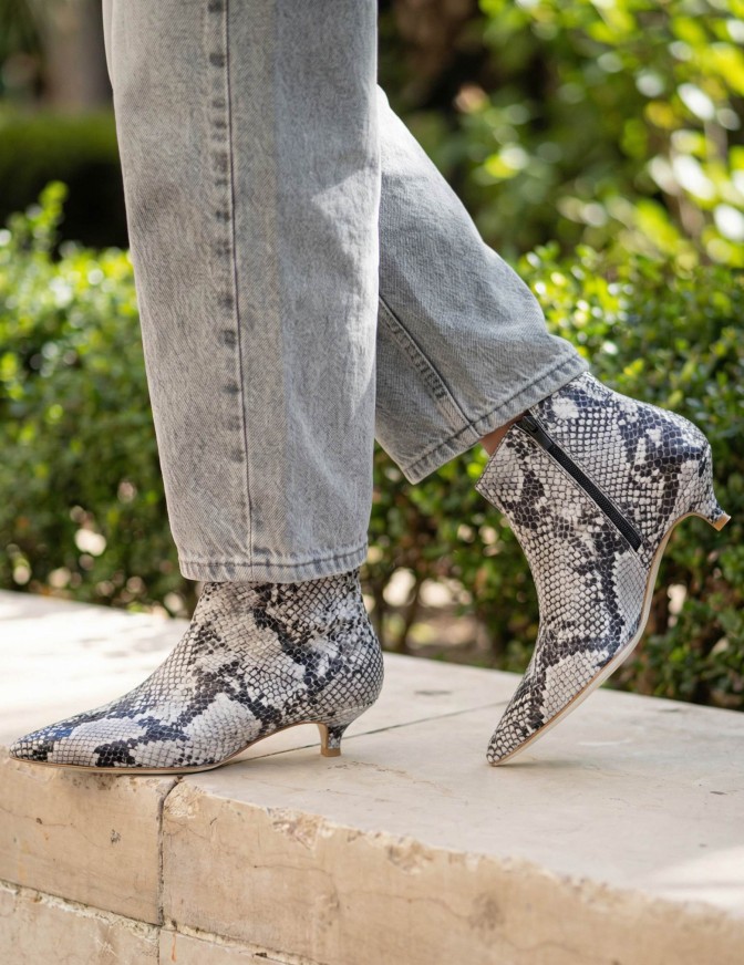 DIVINE FOLLIE SCARPE  TRONCHETTO PITONE