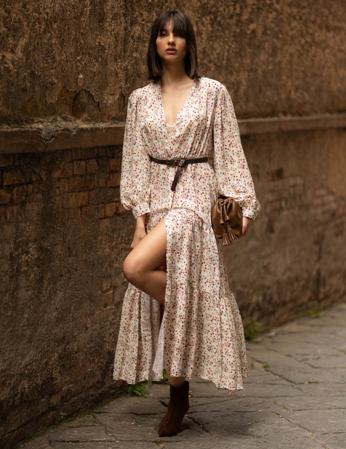 VICOLO ABITO LUNGO...