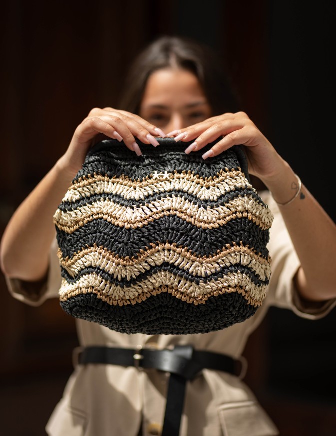 F**K BORSA MEDIUM CLUTCH BAG