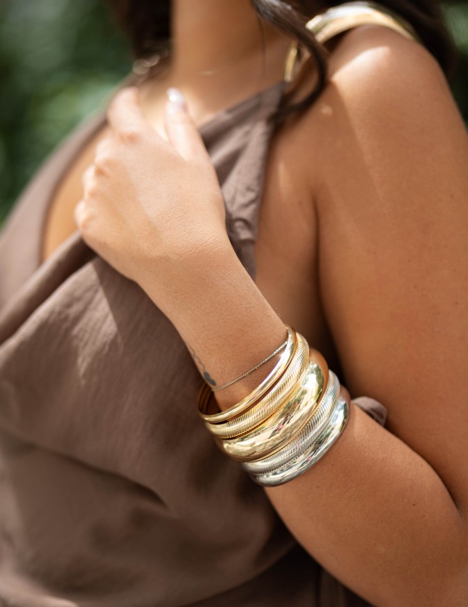 DOLLS SET 5 BRACCIALI ORO E...