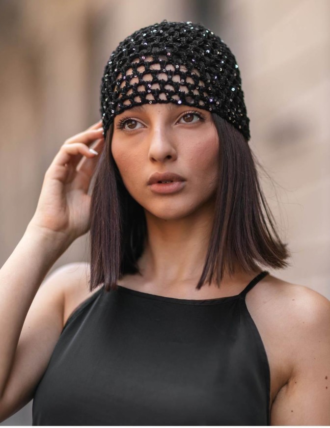 DOLLS CAPPELLO  UNCINETTO